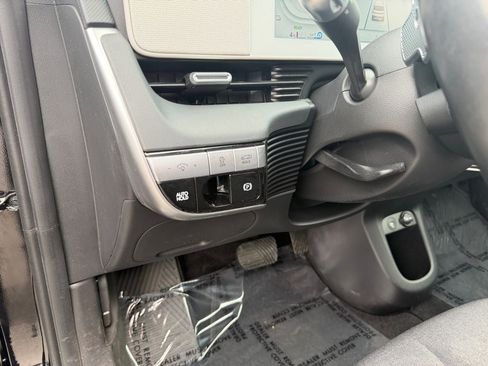 Used 2024 Hyundai Ioniq 5 SEL AWD/4WD image 19