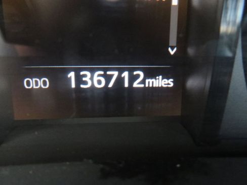 Used 2022 Toyota 4Runner SR5 image 17