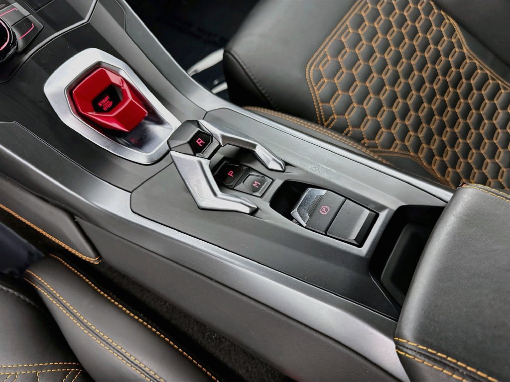 Used 2017 Lamborghini Huracan LP 580-2 RWD image 16