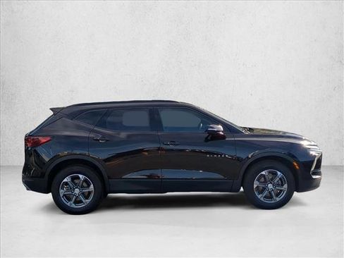 Used 2023 Chevrolet Blazer LT AWD/4WD image 4