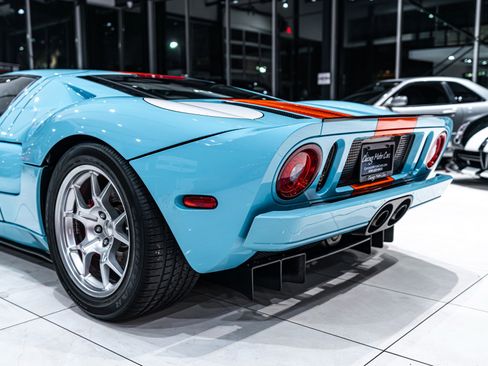 Used 2006 Ford GT image 45