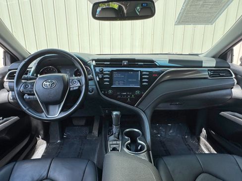 Used 2018 Toyota Camry XSE w/ Protection Package (Q2) FWD image 12