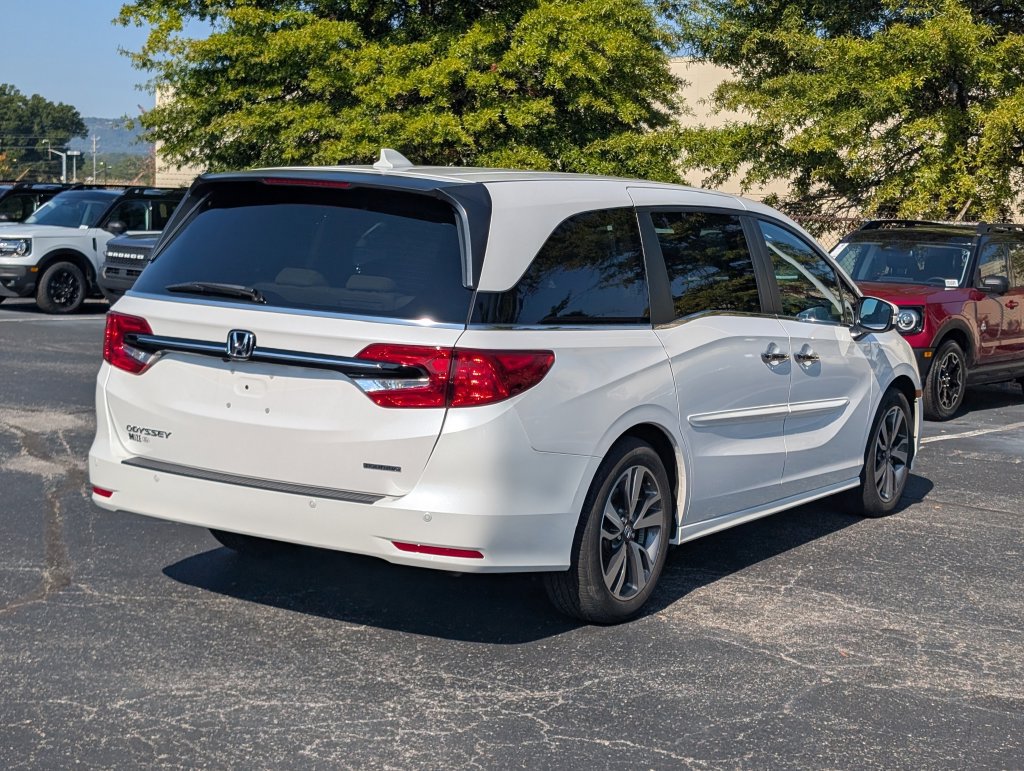 Used 2023 Honda Odyssey Touring image 6
