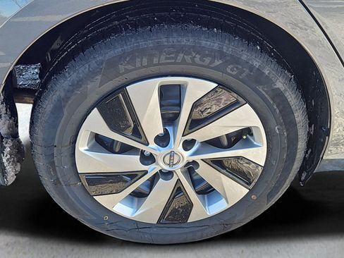 Used 2025 Nissan Altima 2.5 S image 18