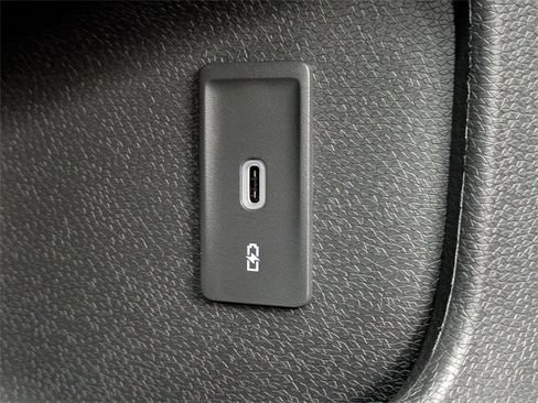 New 2025 Volkswagen ID. Buzz Pro S Plus image 18