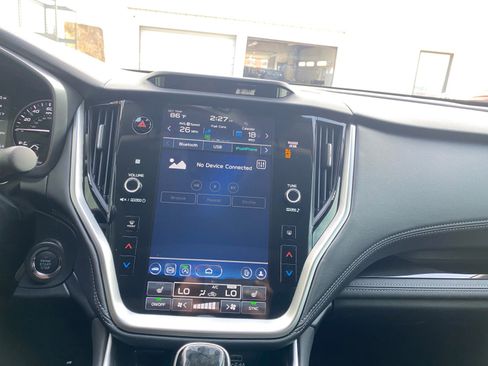 Used 2025 Subaru Outback Limited image 16