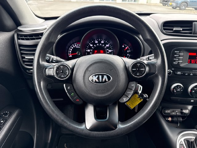 Used 2015 Kia Soul + FWD image 20