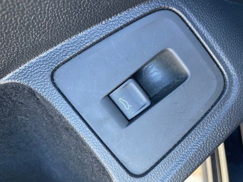 Used 2020 Volkswagen Tiguan SEL Premium R-Line w/ 3rd Row Seat Package image 13