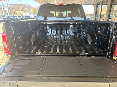 Used 2022 Ford F150 XLT w/ Equipment Group 302A High image 21