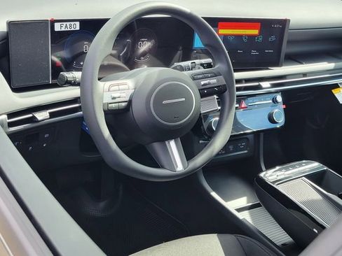 New 2026 Hyundai Tucson SEL image 3