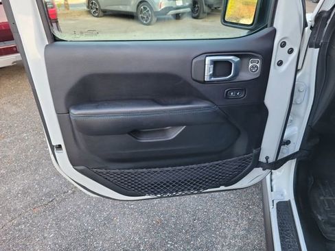 Used 2021 Jeep Wrangler Unlimited Rubicon 4xe w/ Steel Bumper Group image 9