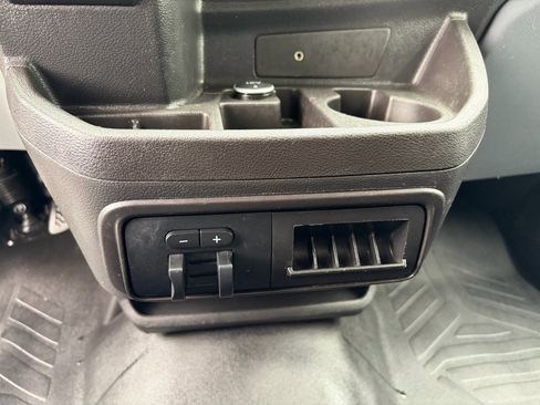 Used 2018 Ford Transit 250 148 High Roof image 28