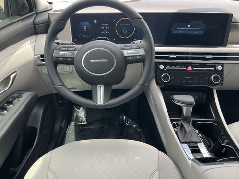 New 2026 Hyundai Tucson SEL FWD image 16