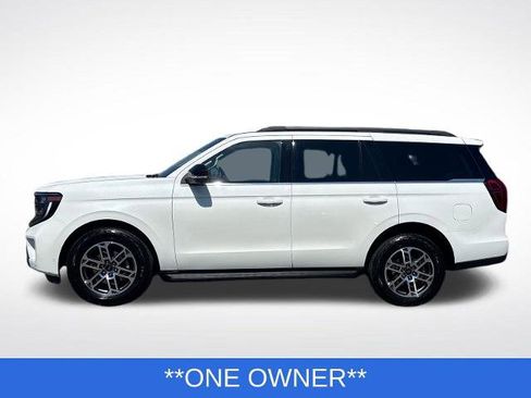 Certified 2025 Ford Expedition Active AWD/4WD image 3