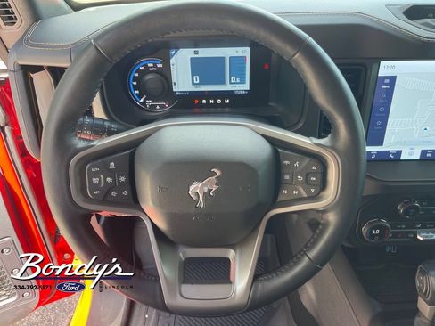 Used 2024 Ford Bronco Badlands AWD/4WD image 7