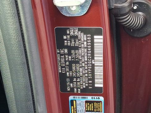 Used 2024 Kia Telluride S w/ S Sunroof Package image 28