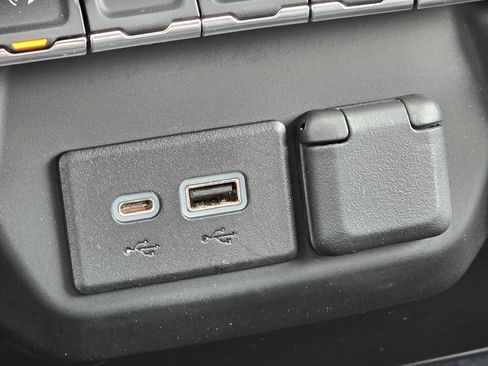 Used 2023 Chevrolet Silverado 1500 Custom w/ LPO, Dark Essentials Package image 8