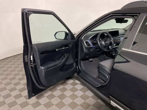 Used 2022 Kia Seltos Nightfall Edition AWD/4WD image 19