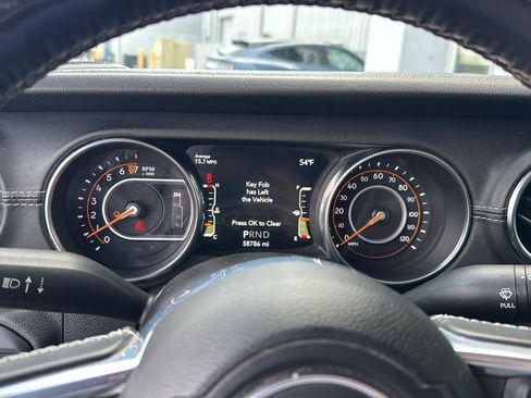 Used 2021 Jeep Gladiator Overland w/ Popular Equipment Package image 20