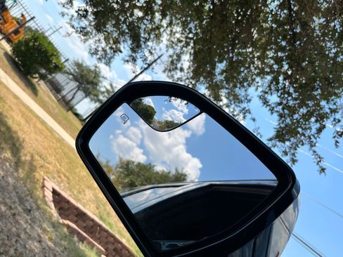 Used 2019 Ford Expedition Max XLT w/ Equipment Group 201A image 23