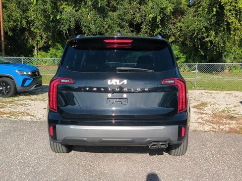 Used 2025 Kia Telluride S FWD image 5
