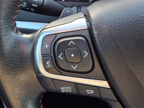 Used 2015 Toyota Camry XSE image 13