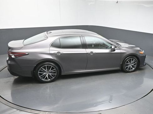 Used 2023 Toyota Camry XLE image 44
