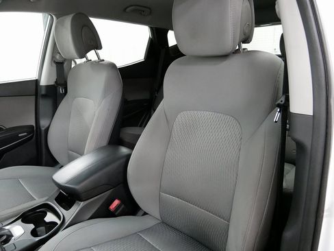 Used 2017 Hyundai Santa Fe Sport image 16