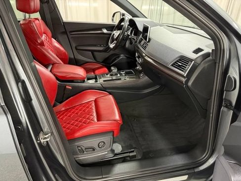 Used 2018 Audi SQ5 Premium Plus w/ Navigation Package AWD/4WD image 7