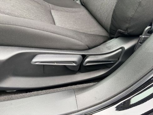 Certified 2025 Honda Accord LX image 12