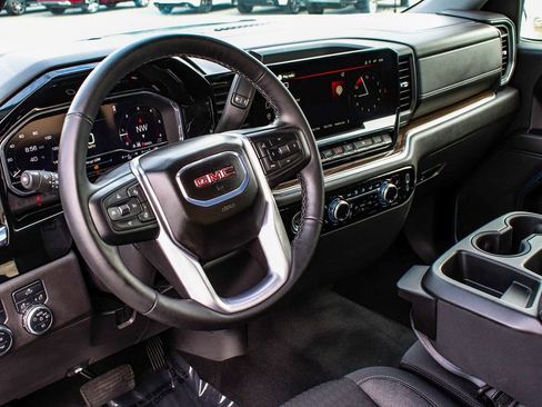 Used 2024 GMC Sierra 1500 Elevation AWD/4WD image 15