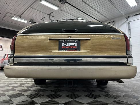 Used 1993 Buick Roadmaster Estate image 19