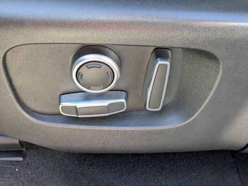 Used 2021 Land Rover Discovery Sport S image 17