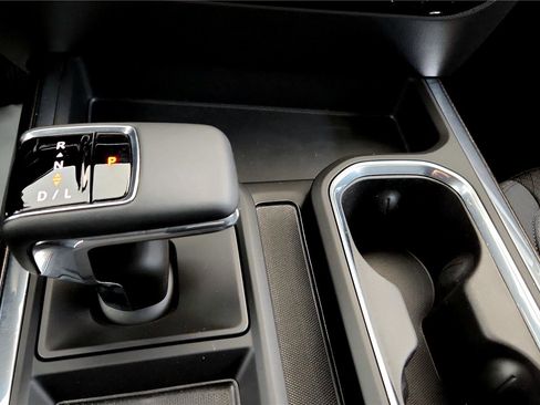 Used 2024 Chevrolet Silverado 1500 RST w/ Convenience Package II image 28