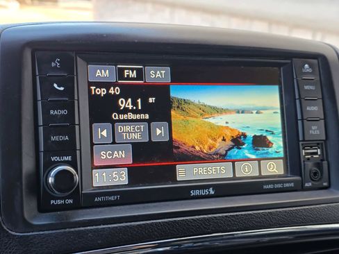 Used 2018 Dodge Grand Caravan SXT image 23