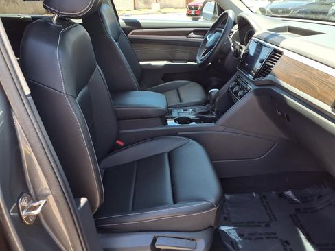Certified 2023 Volkswagen Atlas SE FWD image 26