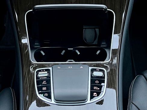 Certified 2022 Mercedes-Benz GLC 300 4MATIC image 17