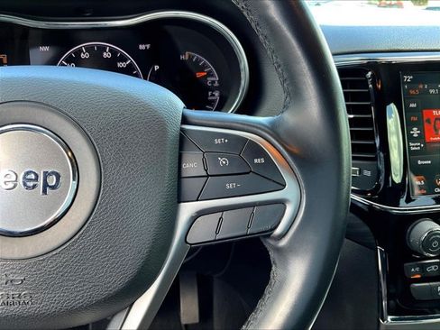 Certified 2020 Jeep Grand Cherokee Laredo w/ Laredo X Package RWD image 21