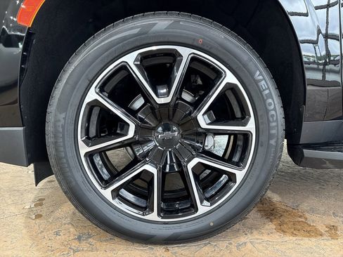Used 2023 Chevrolet Tahoe RST w/ Luxury Package RWD image 10