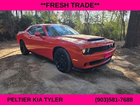 Used 2023 Dodge Challenger SXT w/ Blacktop Package image 5