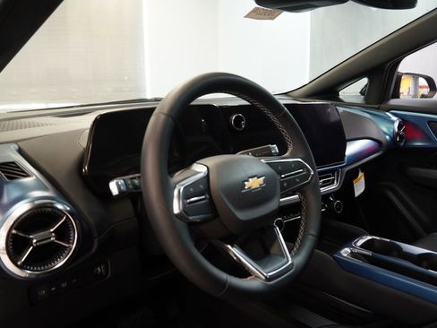 New 2026 Chevrolet Equinox EV LT FWD image 7