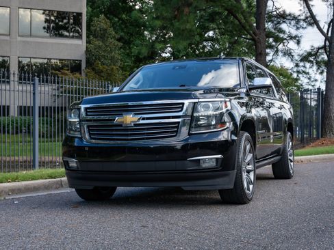 Used 2016 Chevrolet Suburban LTZ AWD/4WD image 2