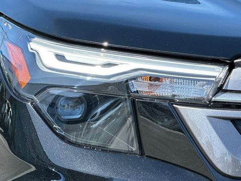 New 2026 Subaru Forester Premium AWD/4WD image 32