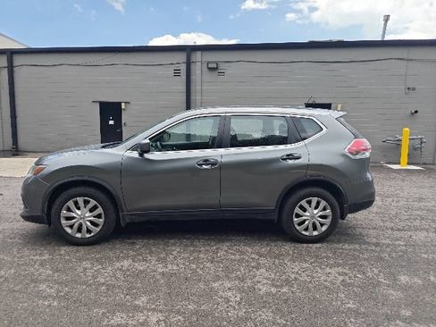 Used 2016 Nissan Rogue S FWD image 5