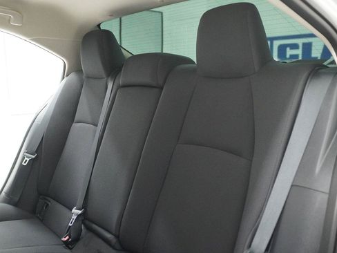 Used 2023 Toyota Corolla LE FWD image 23