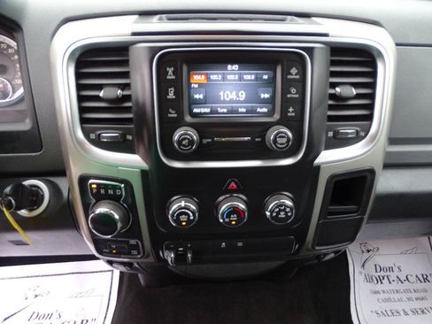 Used 2016 RAM 1500 4x4 Crew Cab Outdoorsman image 17
