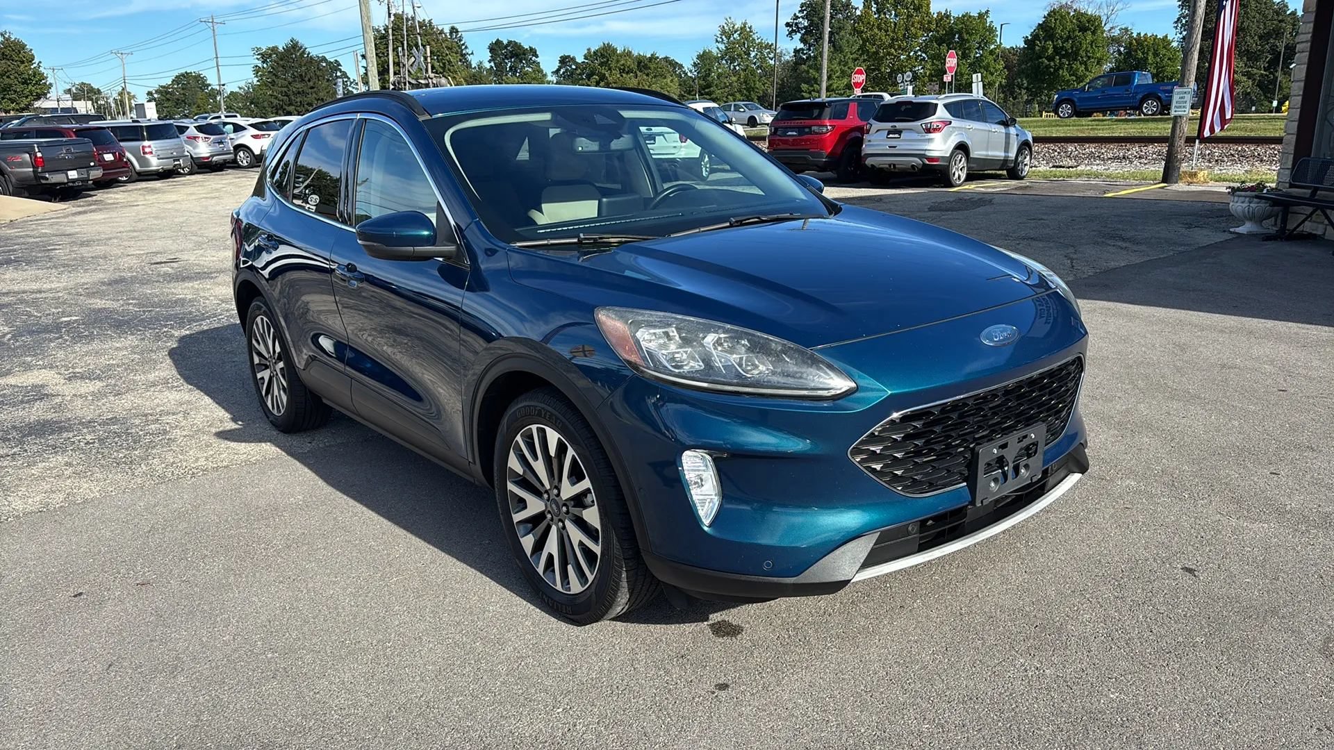 Used 2020 Ford Escape Titanium AWD/4WD image 22