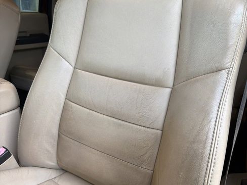 Used 2009 Ford F250 Lariat image 5