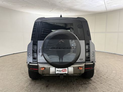 Used 2020 Land Rover Defender 110 X image 6
