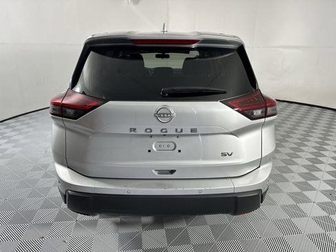 Used 2024 Nissan Rogue SV FWD image 7